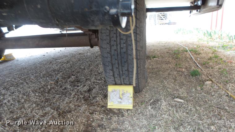 image for item DC3081 1999 Holiday Rambler Alumascape camper