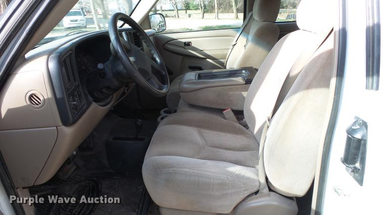 image for item DC3094 2007 Chevrolet Silverado 2500HD Ext. Cab pickup truck