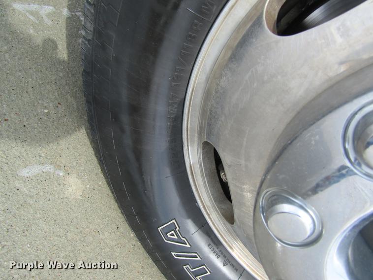 image for item DC4324 2014 Ford F350 Lariat Crew Cab pickup truck