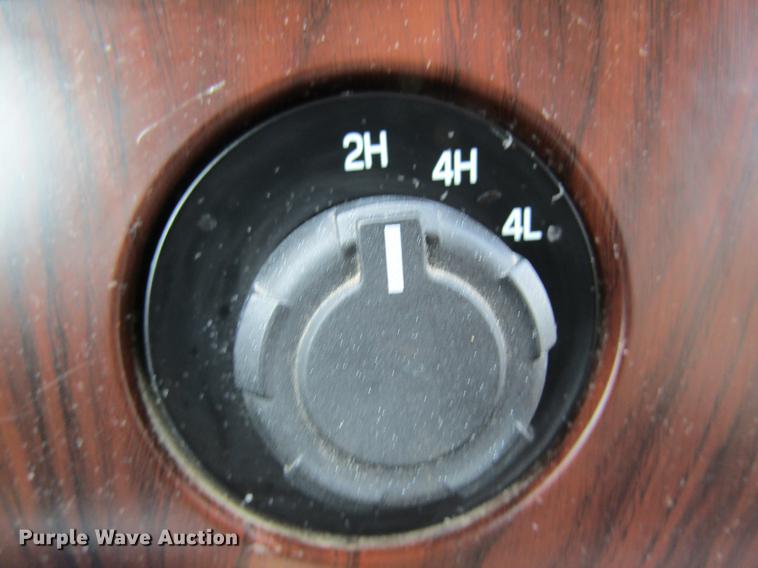 image for item DC4324 2014 Ford F350 Lariat Crew Cab pickup truck