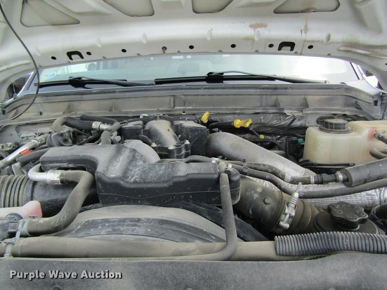 image for item DC4324 2014 Ford F350 Lariat Crew Cab pickup truck