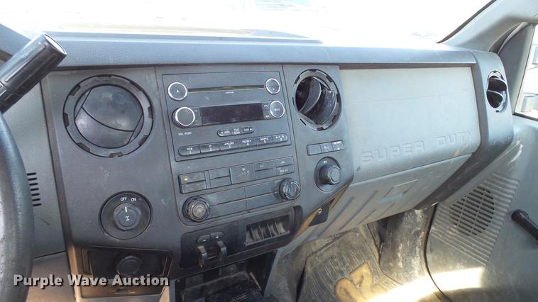 image for item DC5564 2012 Ford F250 Super Duty utility bed pickup truck