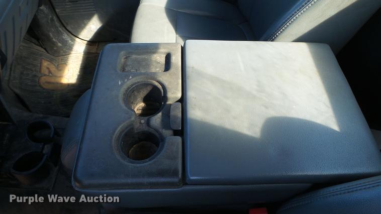 image for item DC5564 2012 Ford F250 Super Duty utility bed pickup truck