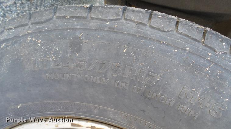 image for item DC5564 2012 Ford F250 Super Duty utility bed pickup truck