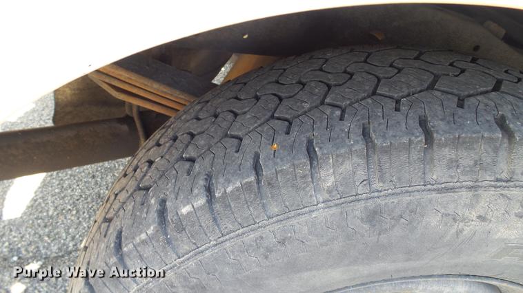 image for item DC5564 2012 Ford F250 Super Duty utility bed pickup truck