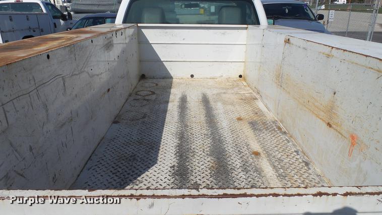 image for item DC5564 2012 Ford F250 Super Duty utility bed pickup truck