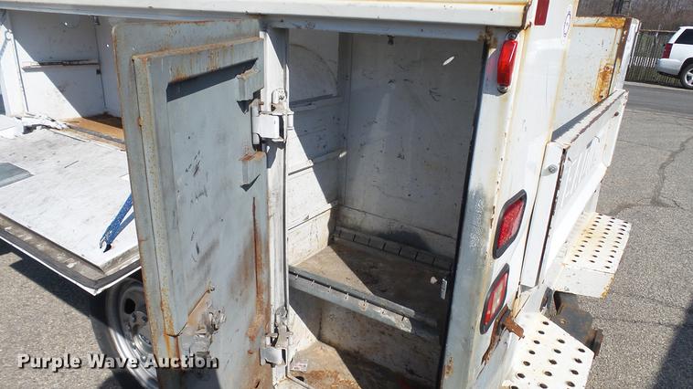 image for item DC5564 2012 Ford F250 Super Duty utility bed pickup truck