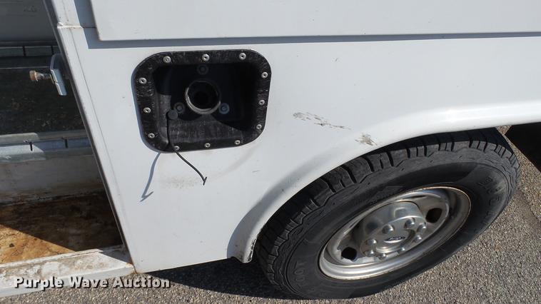 image for item DC5564 2012 Ford F250 Super Duty utility bed pickup truck