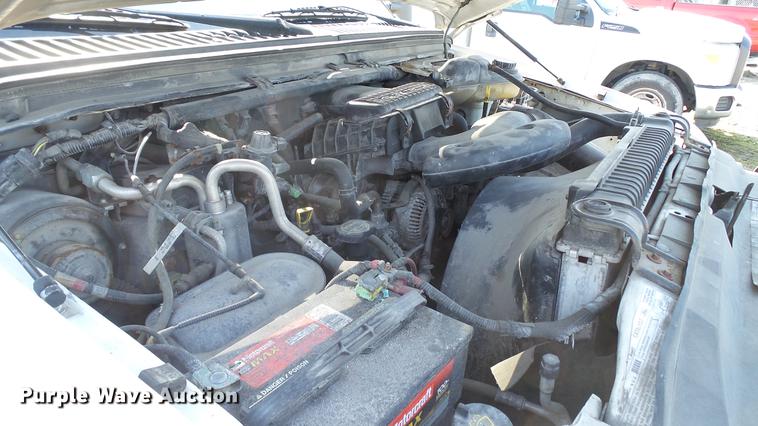 image for item DC5565 2006 Ford F250 Super Duty utility bed pickup truck