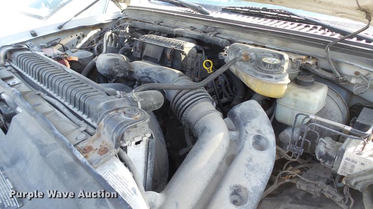 image for item DC5565 2006 Ford F250 Super Duty utility bed pickup truck