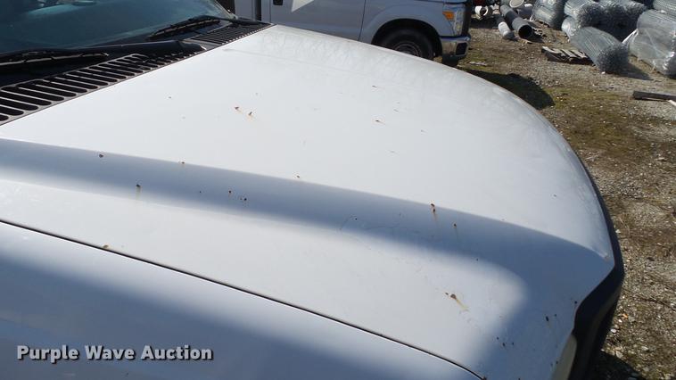 image for item DC5565 2006 Ford F250 Super Duty utility bed pickup truck