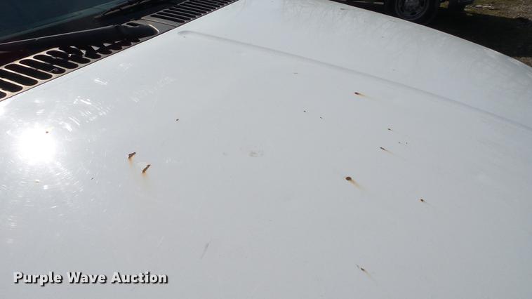 image for item DC5565 2006 Ford F250 Super Duty utility bed pickup truck