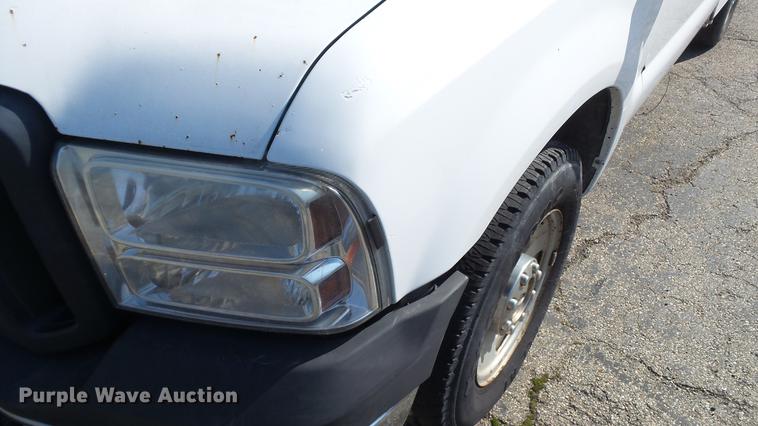 image for item DC5565 2006 Ford F250 Super Duty utility bed pickup truck