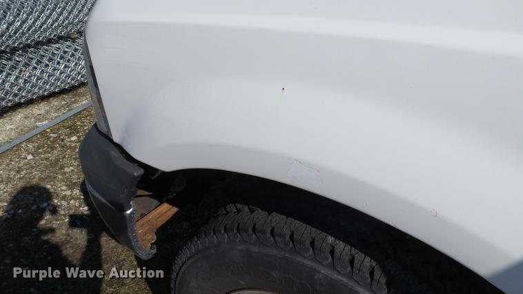 image for item DC5565 2006 Ford F250 Super Duty utility bed pickup truck