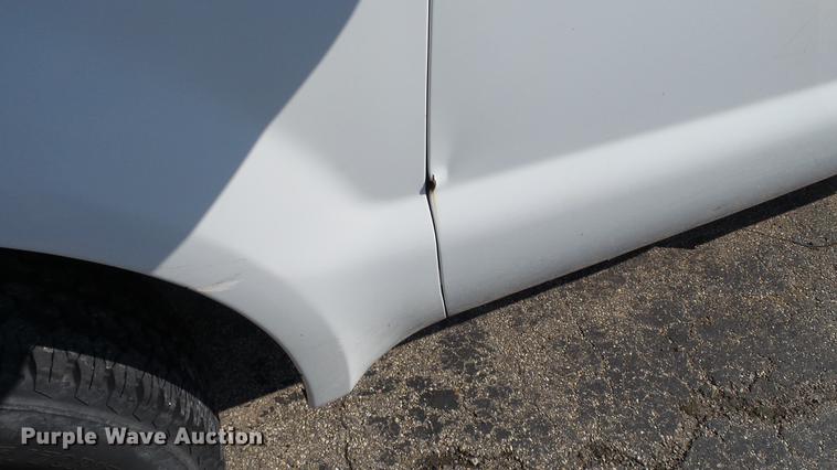 image for item DC5565 2006 Ford F250 Super Duty utility bed pickup truck