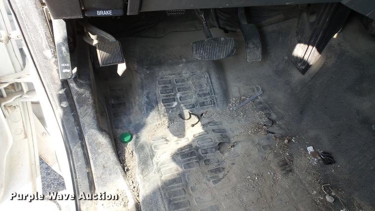 image for item DC5566 2012 Ford F250 Super Duty utility bed pickup truck