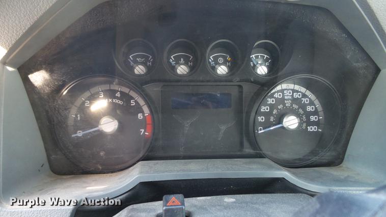 image for item DC5566 2012 Ford F250 Super Duty utility bed pickup truck