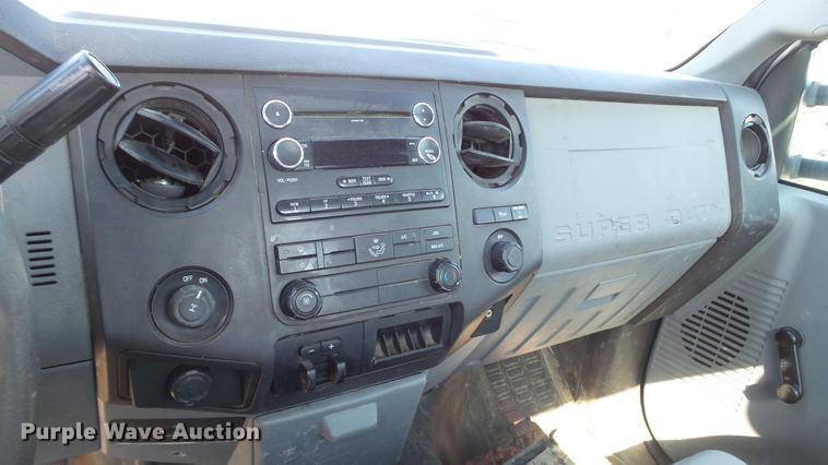 image for item DC5566 2012 Ford F250 Super Duty utility bed pickup truck