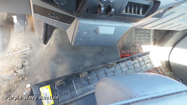 image for item DC5566 2012 Ford F250 Super Duty utility bed pickup truck