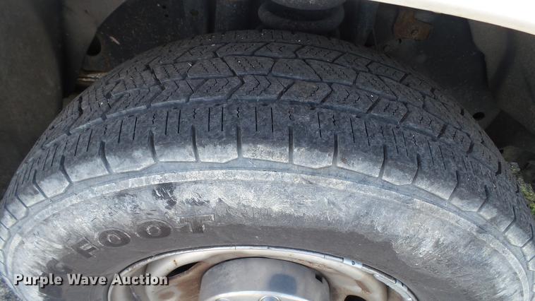 image for item DC5566 2012 Ford F250 Super Duty utility bed pickup truck