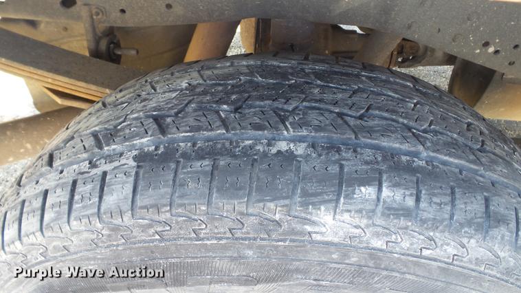 image for item DC5566 2012 Ford F250 Super Duty utility bed pickup truck