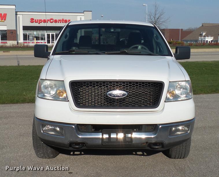 image for item DC5568 2005 Ford F150 XLT SuperCab pickup truck