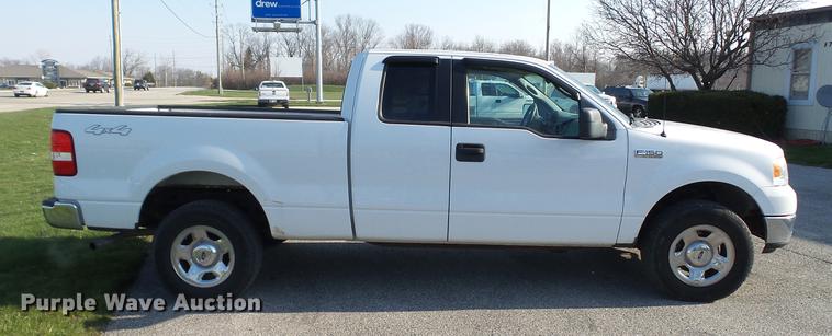 image for item DC5568 2005 Ford F150 XLT SuperCab pickup truck