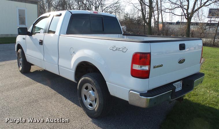 image for item DC5568 2005 Ford F150 XLT SuperCab pickup truck