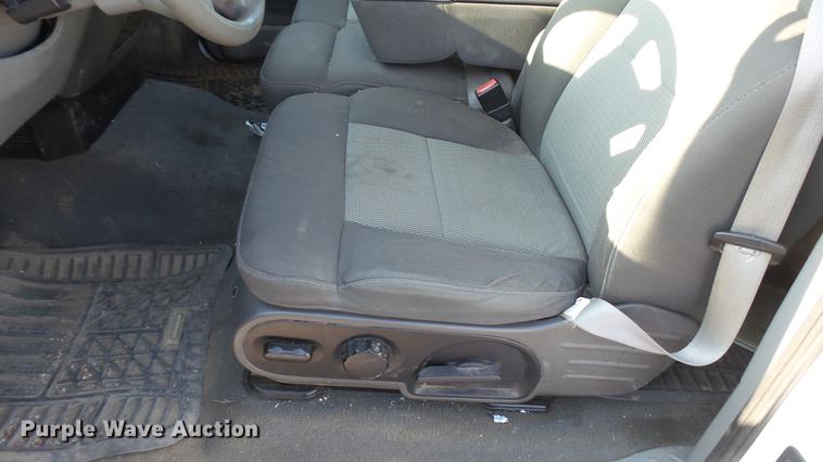 image for item DC5568 2005 Ford F150 XLT SuperCab pickup truck