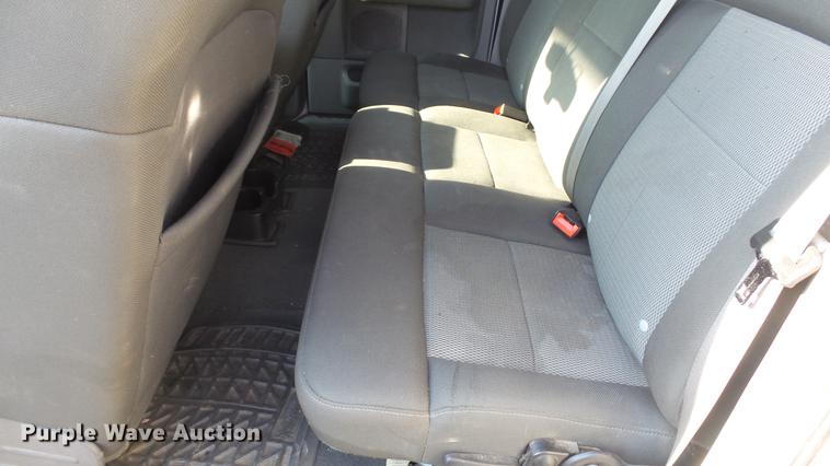 image for item DC5568 2005 Ford F150 XLT SuperCab pickup truck