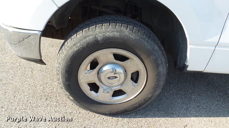 image for item DC5568 2005 Ford F150 XLT SuperCab pickup truck