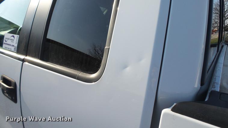 image for item DC5568 2005 Ford F150 XLT SuperCab pickup truck