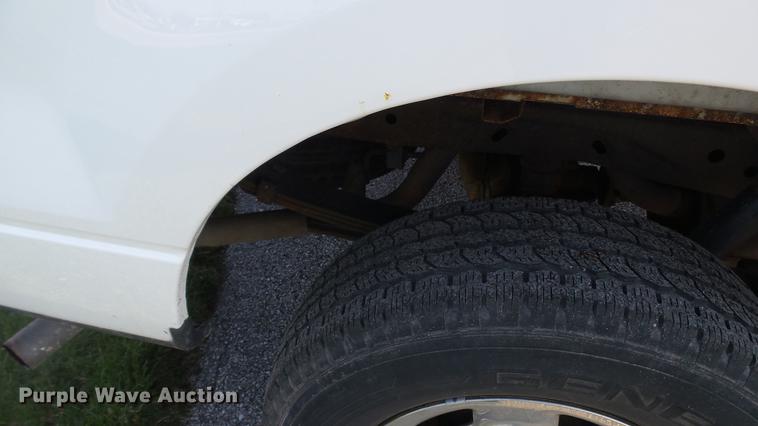 image for item DC5568 2005 Ford F150 XLT SuperCab pickup truck