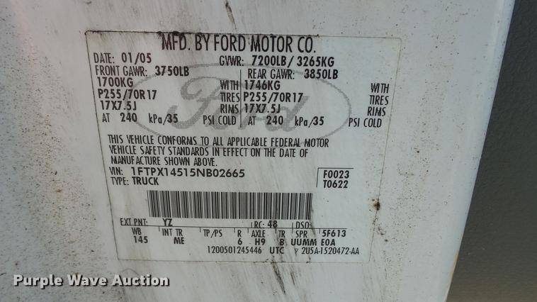 image for item DC5568 2005 Ford F150 XLT SuperCab pickup truck