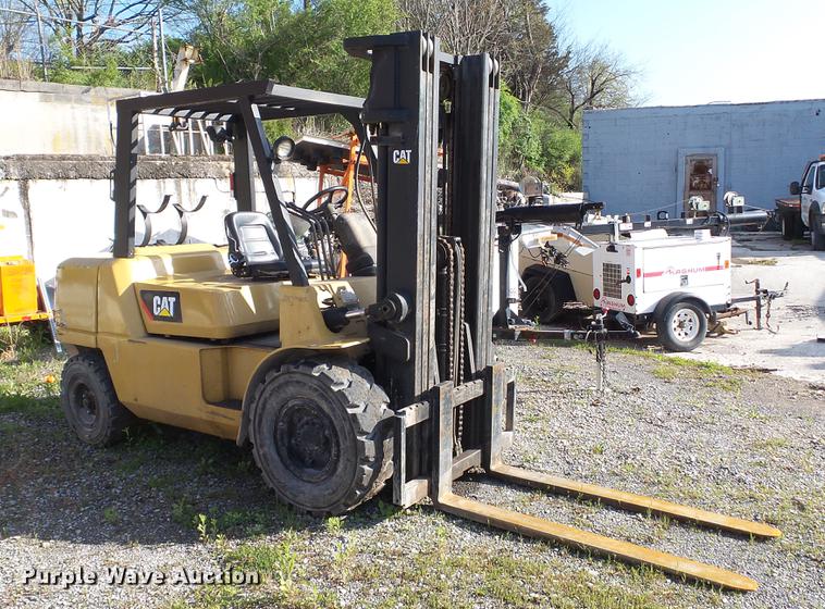 image for item DC5570 Caterpillar GP45K-LP forklift