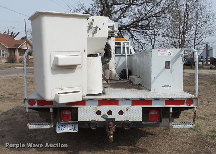 image for item DC5573 1995 Ford F450 bucket truck