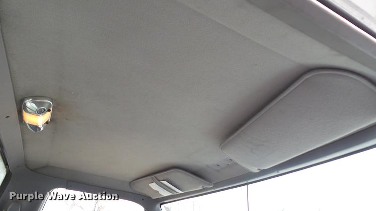 image for item DC5573 1995 Ford F450 bucket truck