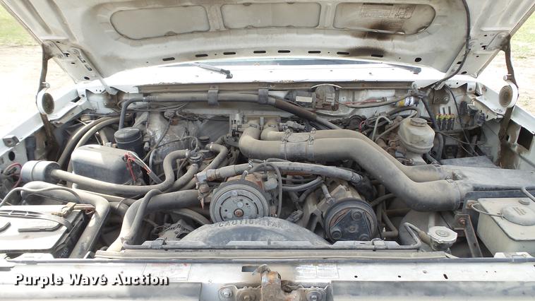 image for item DC5573 1995 Ford F450 bucket truck