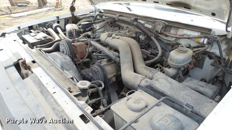 image for item DC5573 1995 Ford F450 bucket truck