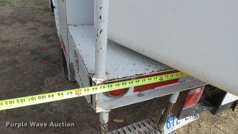 image for item DC5573 1995 Ford F450 bucket truck