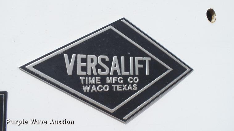 image for item DC5573 1995 Ford F450 bucket truck