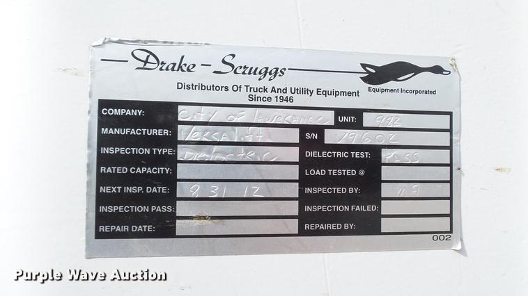 image for item DC5573 1995 Ford F450 bucket truck