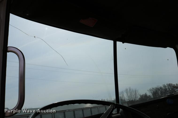 image for item DC7630 1984 White Volvo WCS 42T service truck with crane