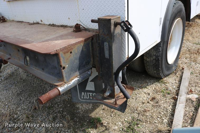 image for item DC7630 1984 White Volvo WCS 42T service truck with crane