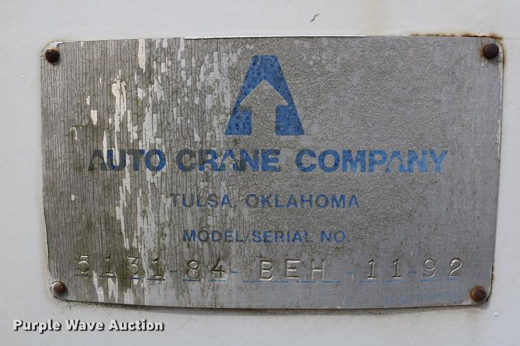 image for item DC7630 1984 White Volvo WCS 42T service truck with crane