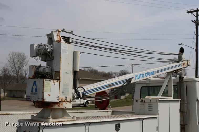 image for item DC7630 1984 White Volvo WCS 42T service truck with crane