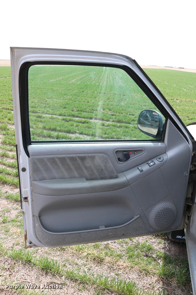 image for item DC7648 1996 Chevrolet Blazer LS SUV