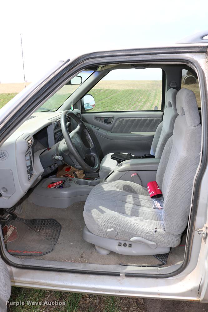 image for item DC7648 1996 Chevrolet Blazer LS SUV