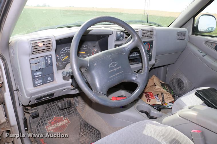 image for item DC7648 1996 Chevrolet Blazer LS SUV