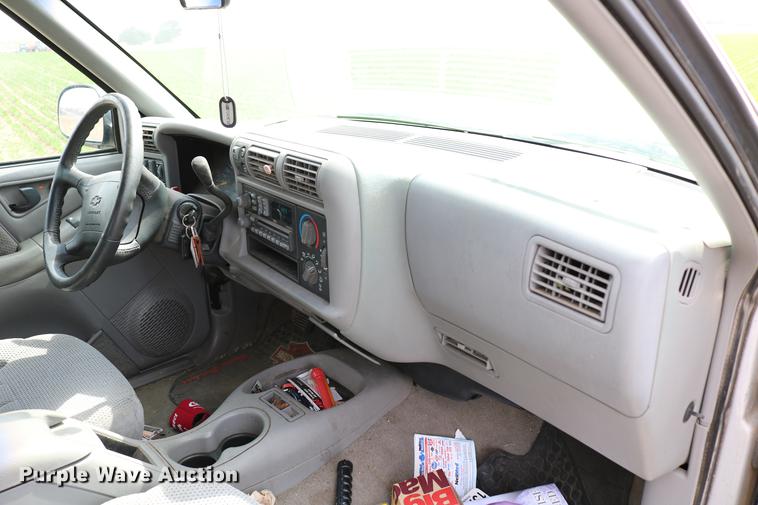 image for item DC7648 1996 Chevrolet Blazer LS SUV